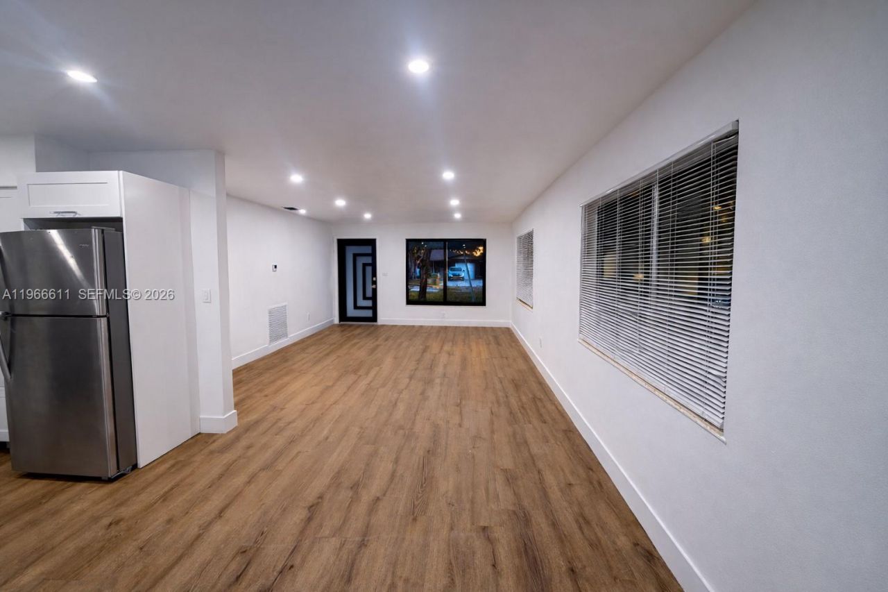 6849 SW 12th St, Pembroke Pines, FL 33023 Photo