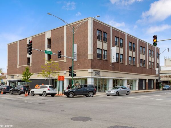 1600 N Halsted Street, Unit 2J, Chicago, IL 60614