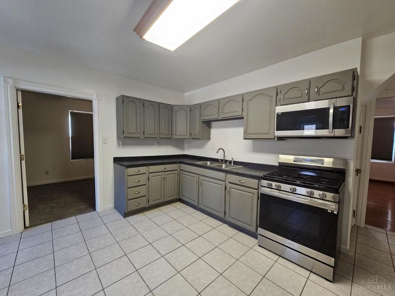 3908 Pattison Avenue, Cincinnati, OH 45204 Photo 4