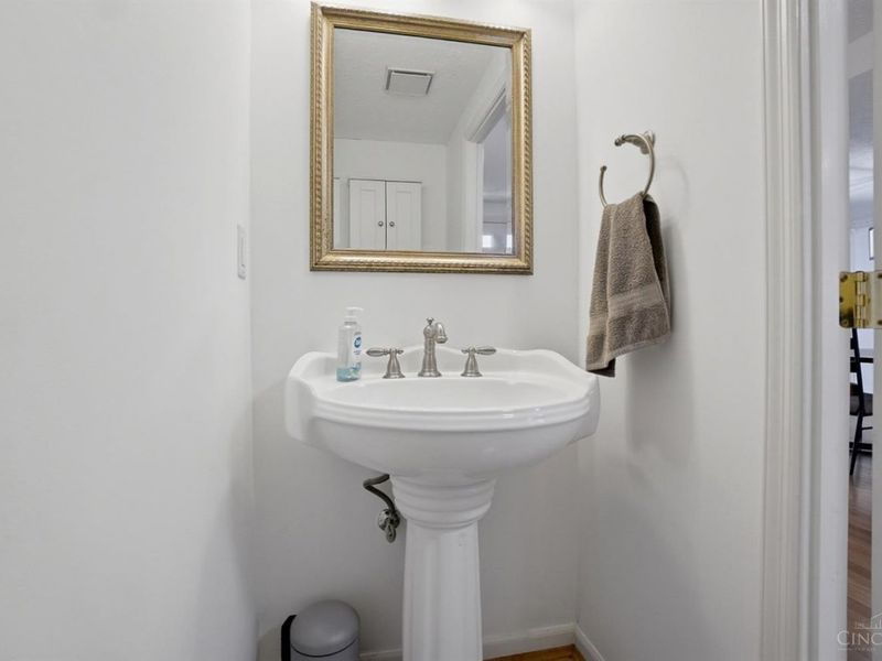 10810 Lakehurst Court, Unit 110, Sycamore Township, OH 45242 Photo 22