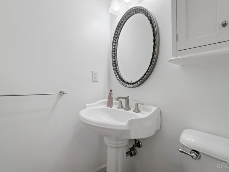 10810 Lakehurst Court, Unit 110, Sycamore Township, OH 45242 Photo 32