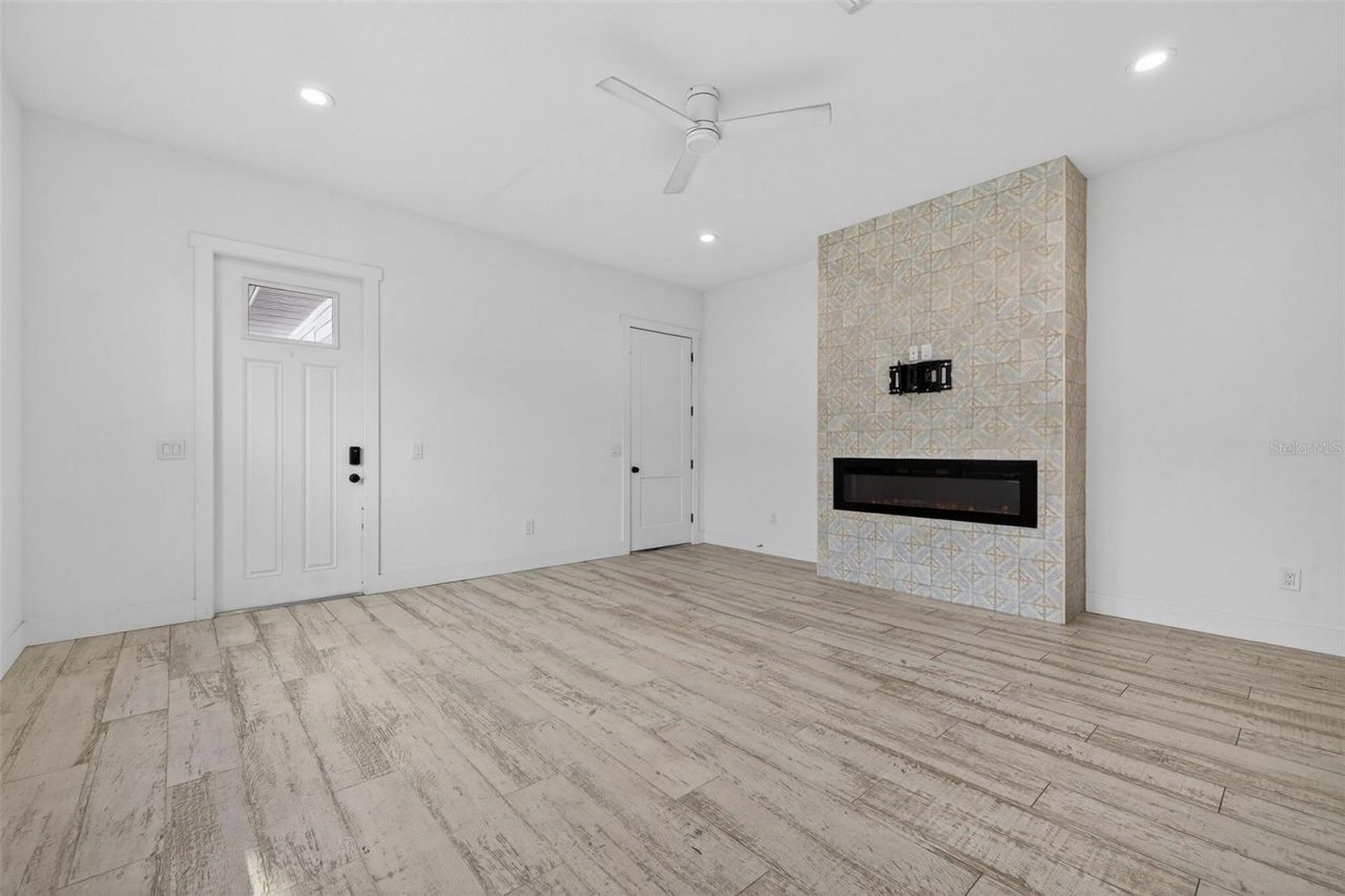 611 24th Avenue N, Saint Petersburg, FL 33704 Photo