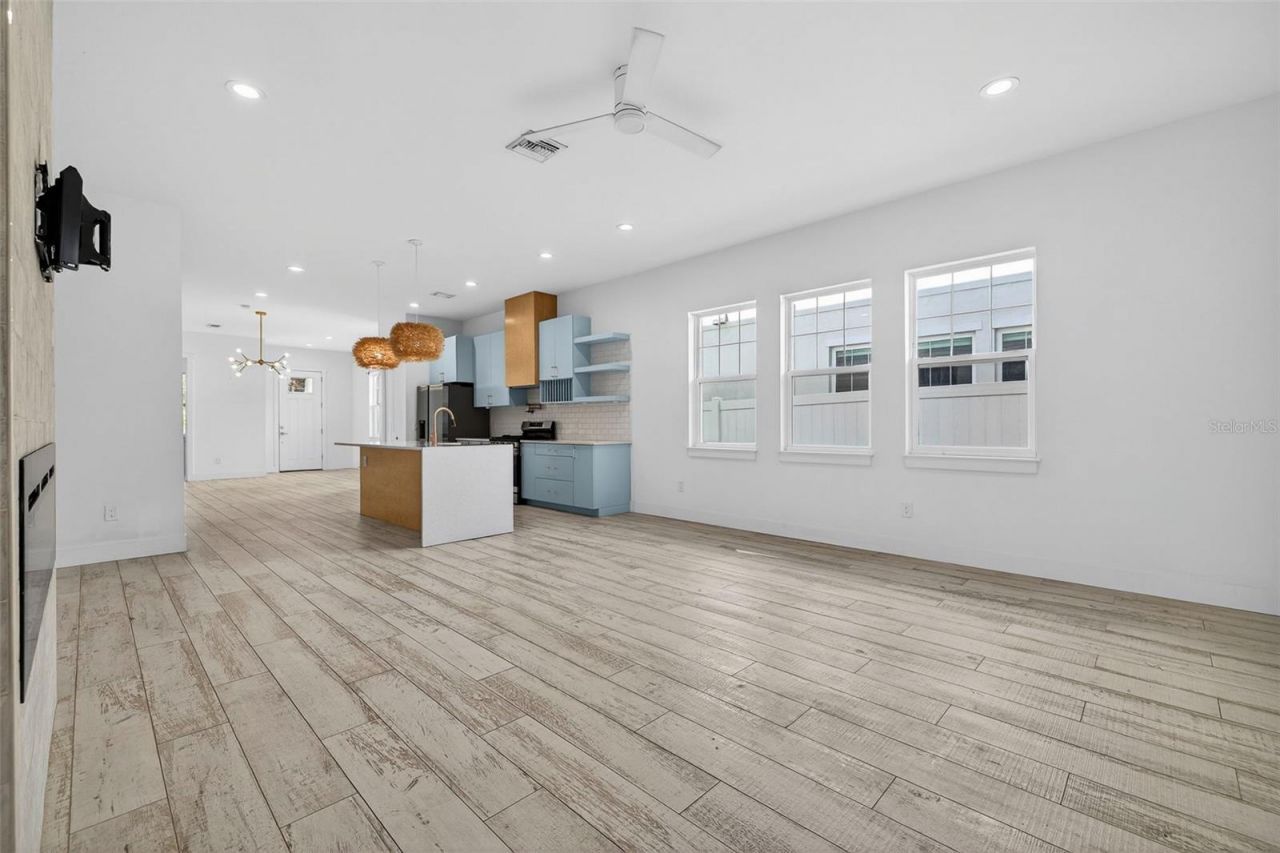 611 24th Avenue N, Saint Petersburg, FL 33704 Photo