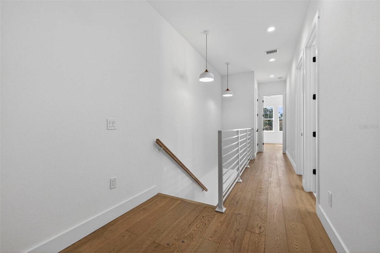 611 24th Avenue N, Saint Petersburg, FL 33704 Photo