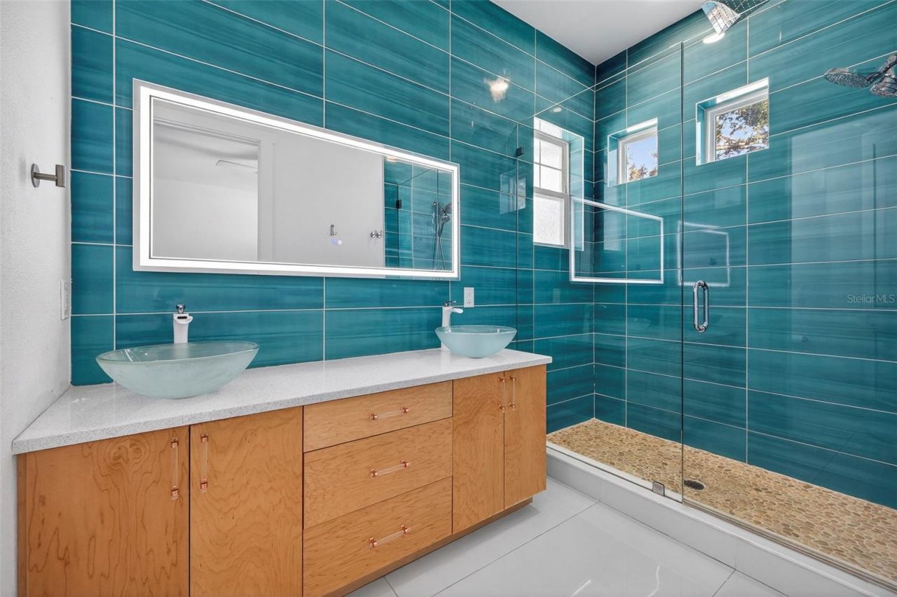 611 24th Avenue N, Saint Petersburg, FL 33704 Photo