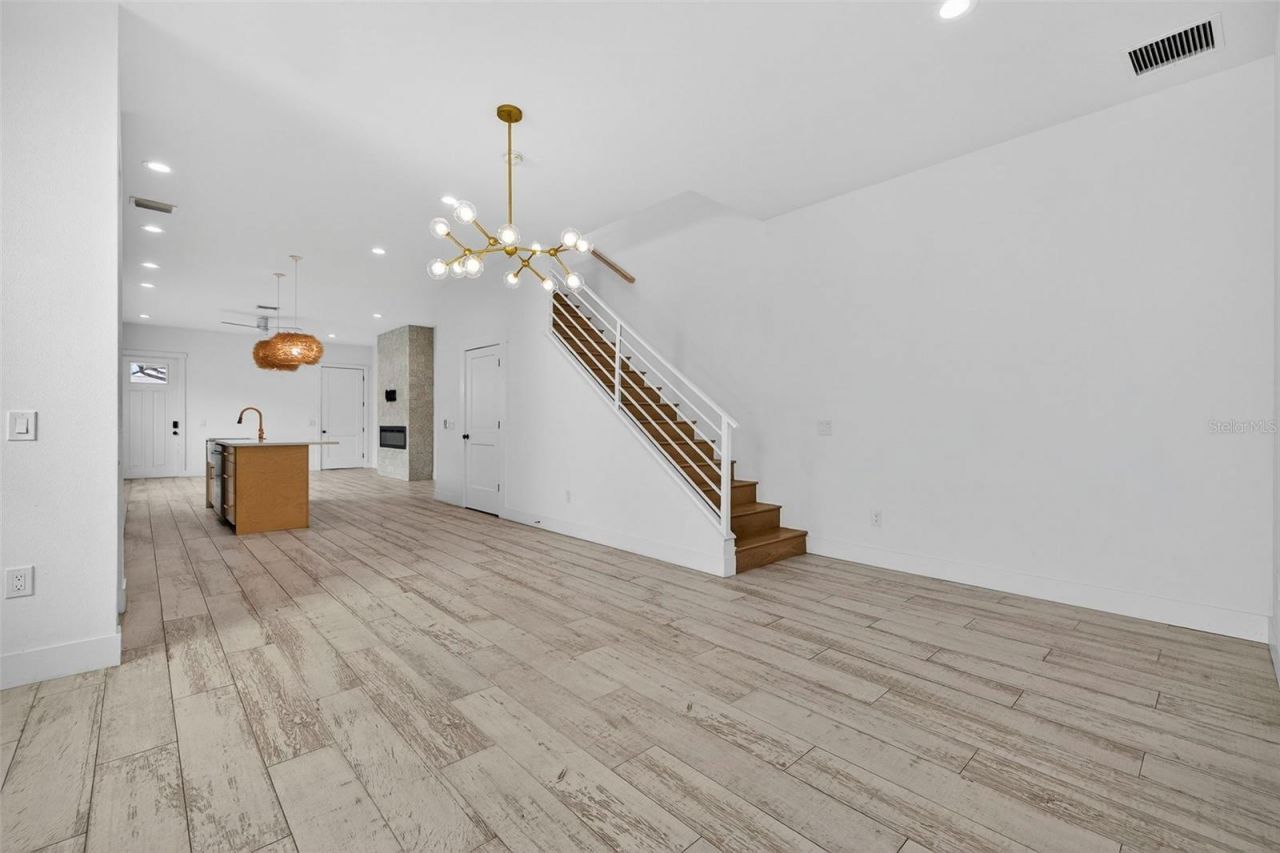 611 24th Avenue N, Saint Petersburg, FL 33704 Photo