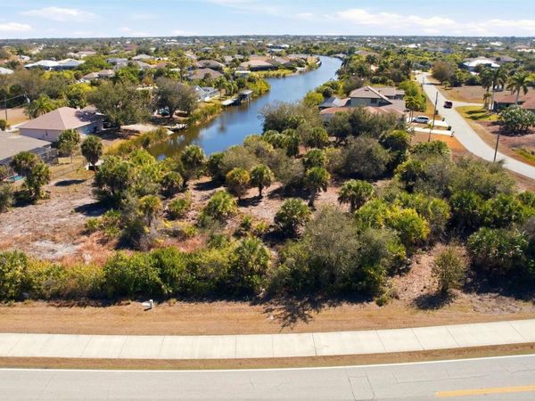 9882 CALUMET BOULEVARD, PORT CHARLOTTE, FL 33981