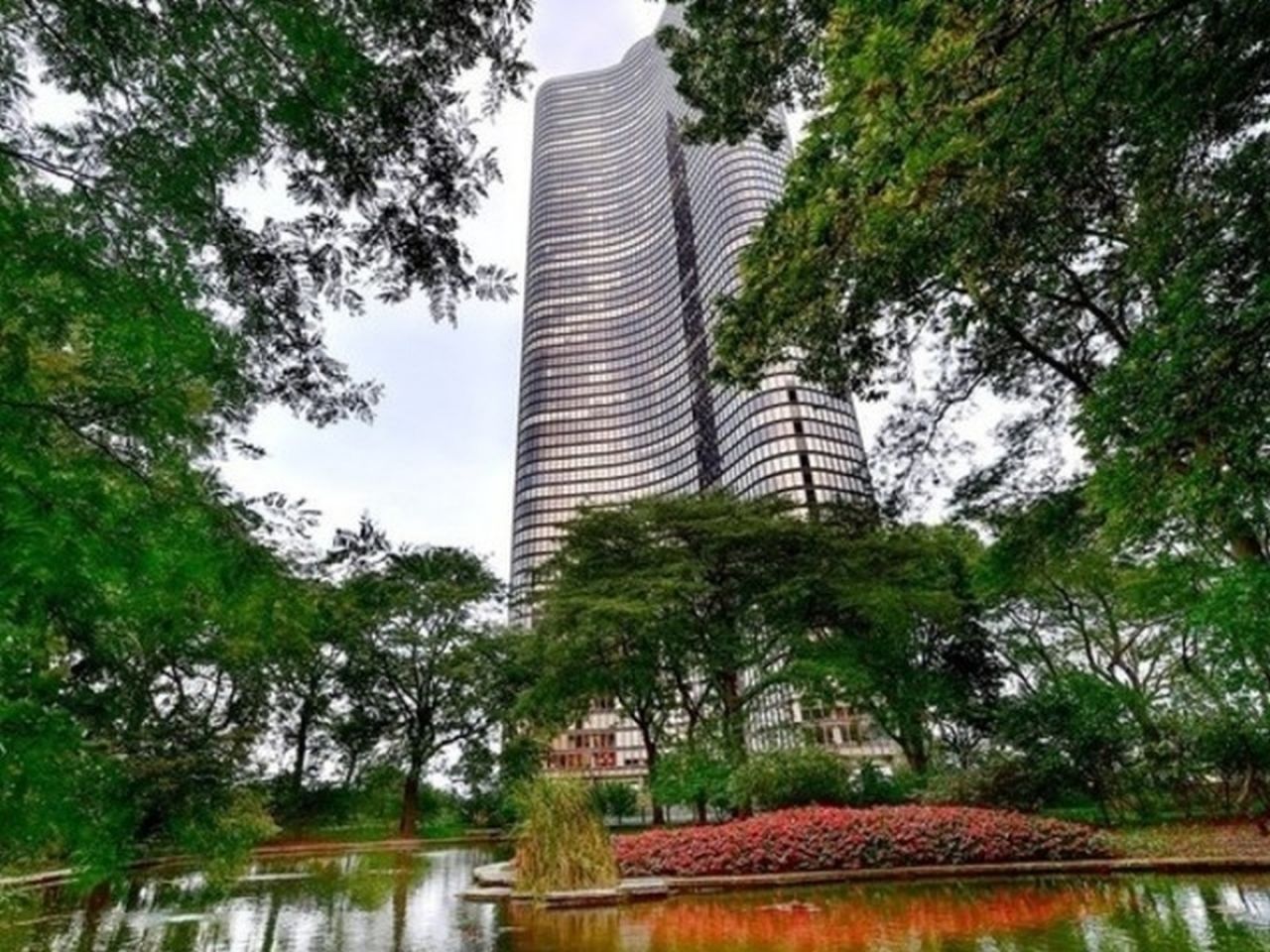 505 N Lake Shore Drive, Unit 4907, Chicago, IL 60611 Main Photo