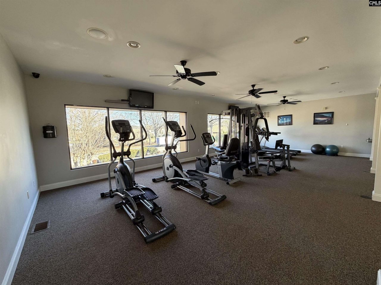 1409 Old Manor  Photo 10