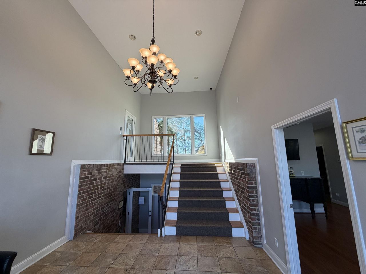 1409 Old Manor  Photo 9