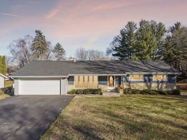 1018 S Ferry Drive, Lake Mills, WI 53551