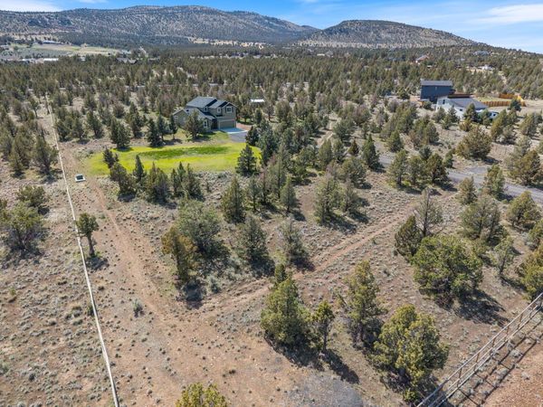 9444 SW Copper Road, Powell Butte, OR 97753