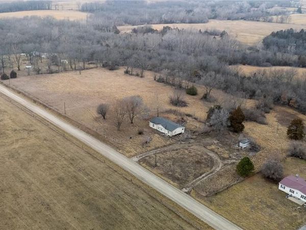 111 NW 800th Road, Warrensburg, MO 65325