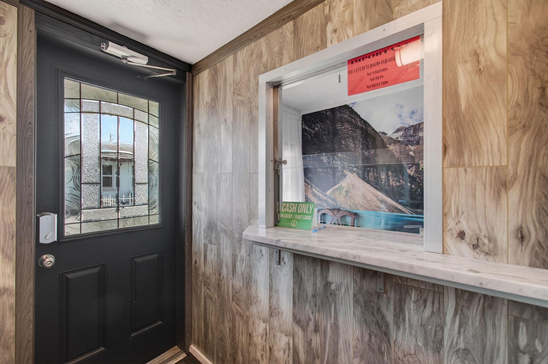 704 N Dixie Highway, Lantana, FL 33462 Photo