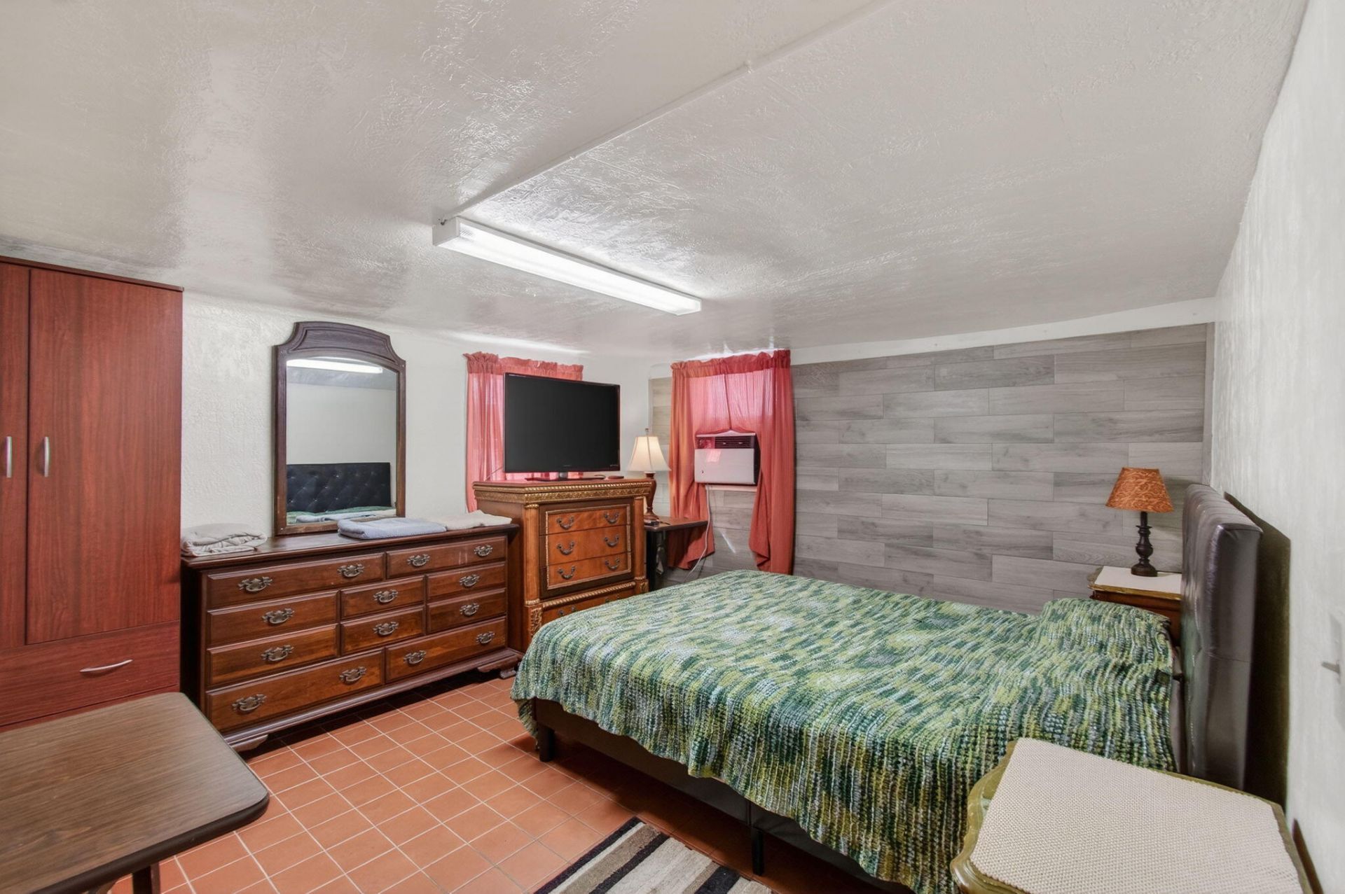 704 N Dixie Highway, Lantana, FL 33462 Photo