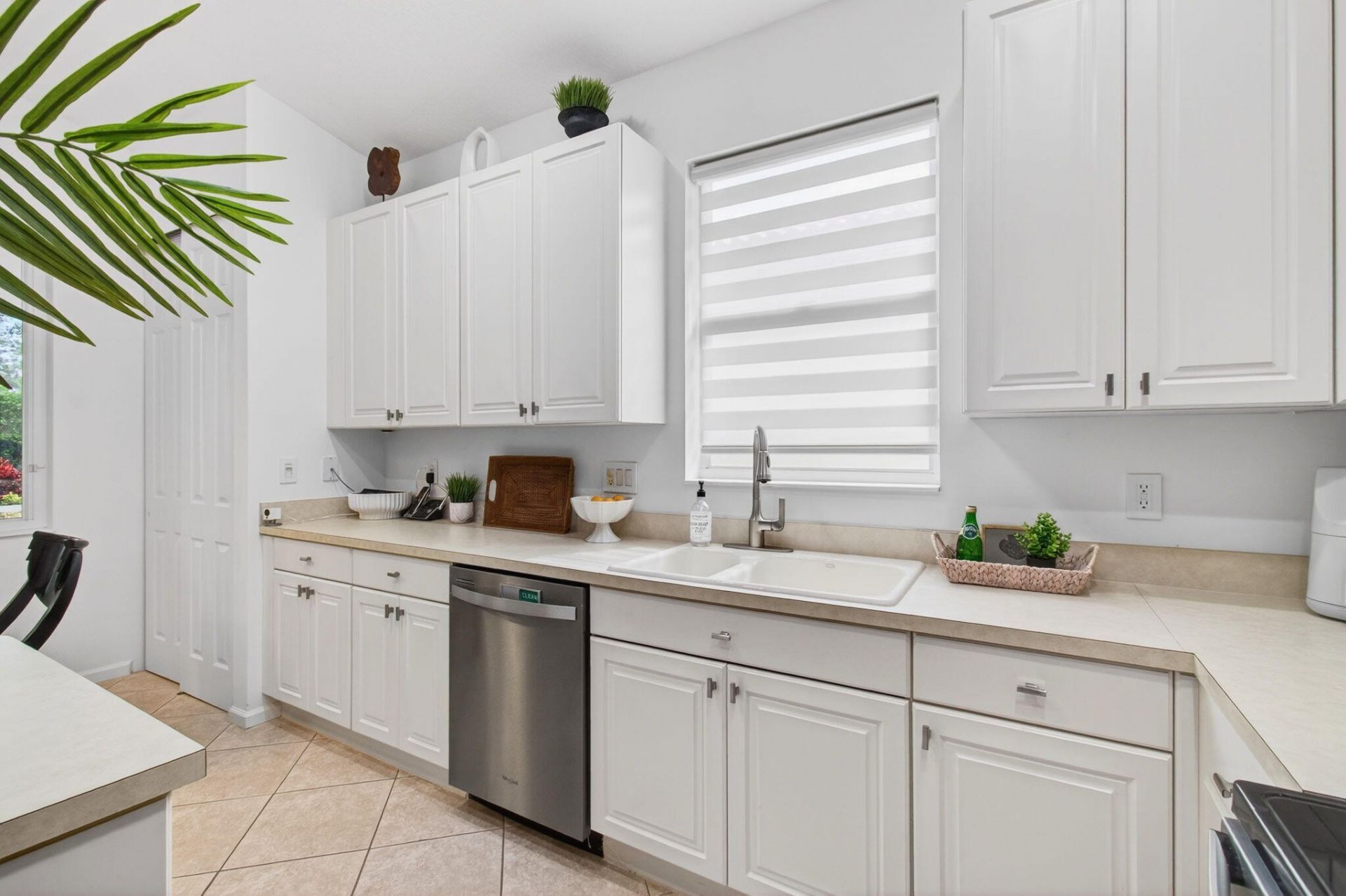 2320 Sapphire Circle, West Palm Beach, FL 33411 Photo