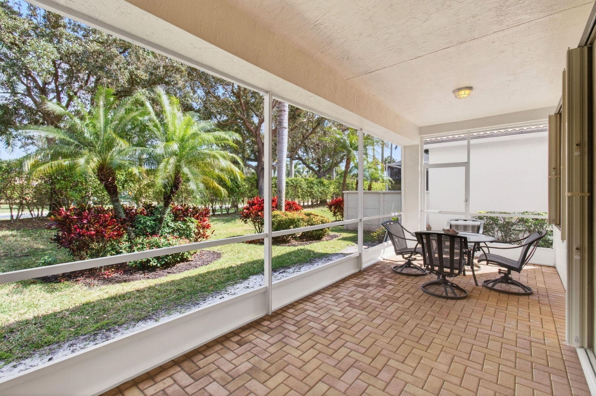 2320 Sapphire Circle, West Palm Beach, FL 33411 Photo