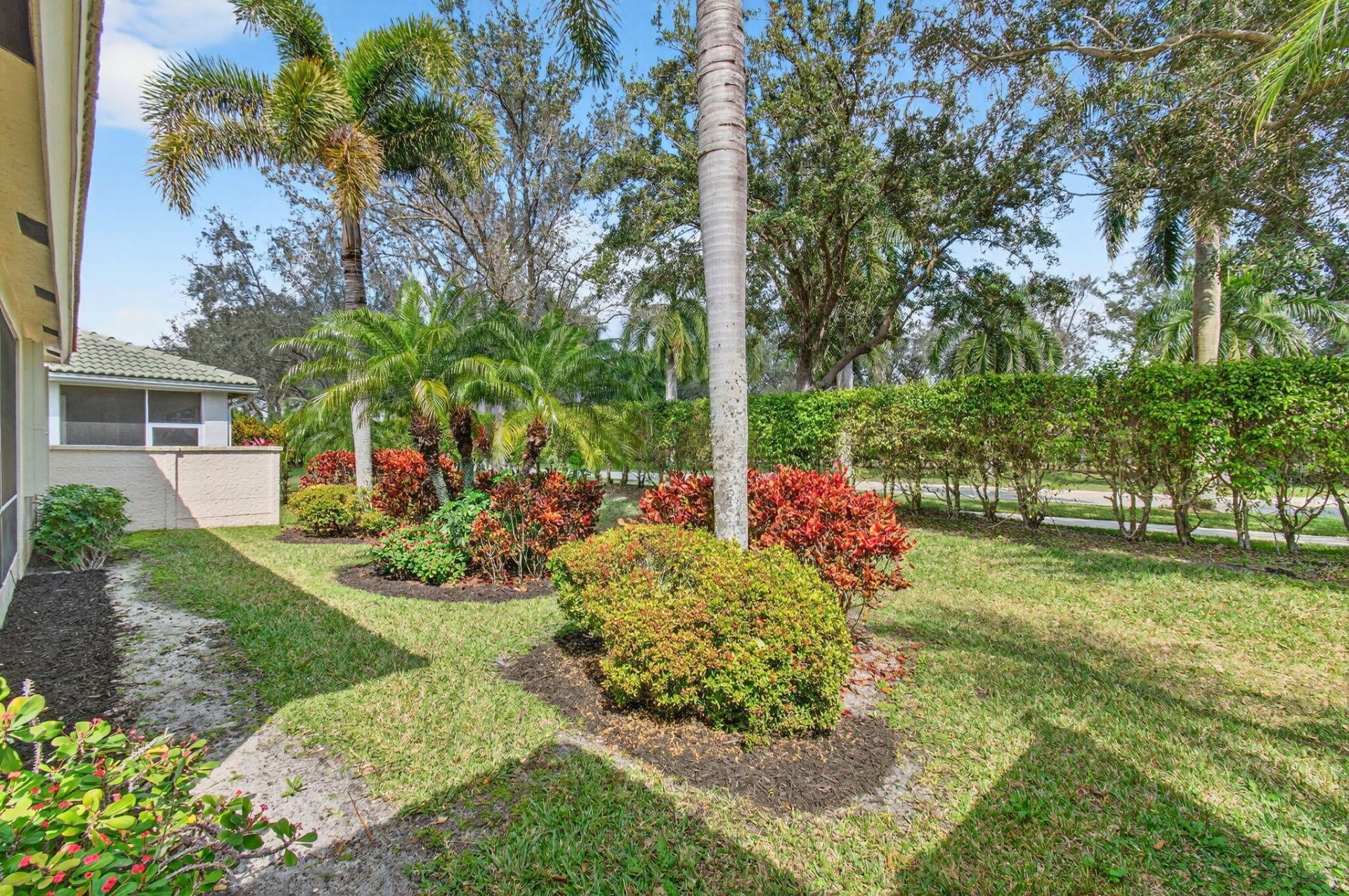 2320 Sapphire Circle, West Palm Beach, FL 33411 Photo