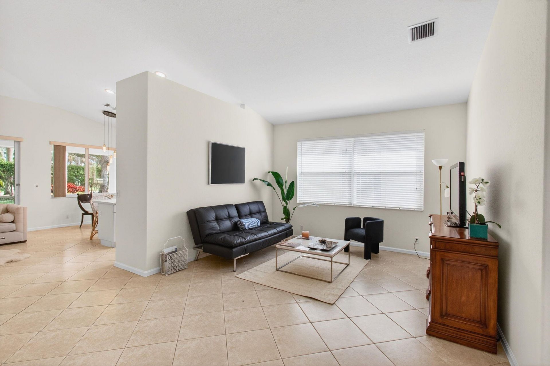 2320 Sapphire Circle, West Palm Beach, FL 33411 Photo