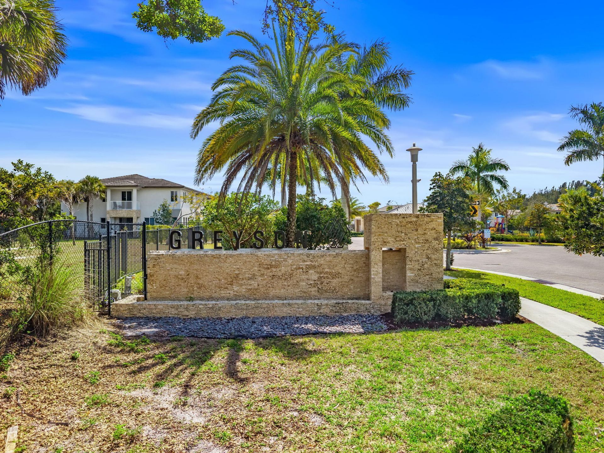 511 Pioneer Way, Royal Palm Beach, FL 33411 Photo
