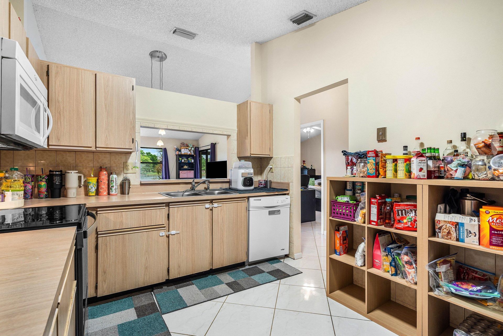 7614 NW 99th Avenue, Tamarac, FL 33321 Photo