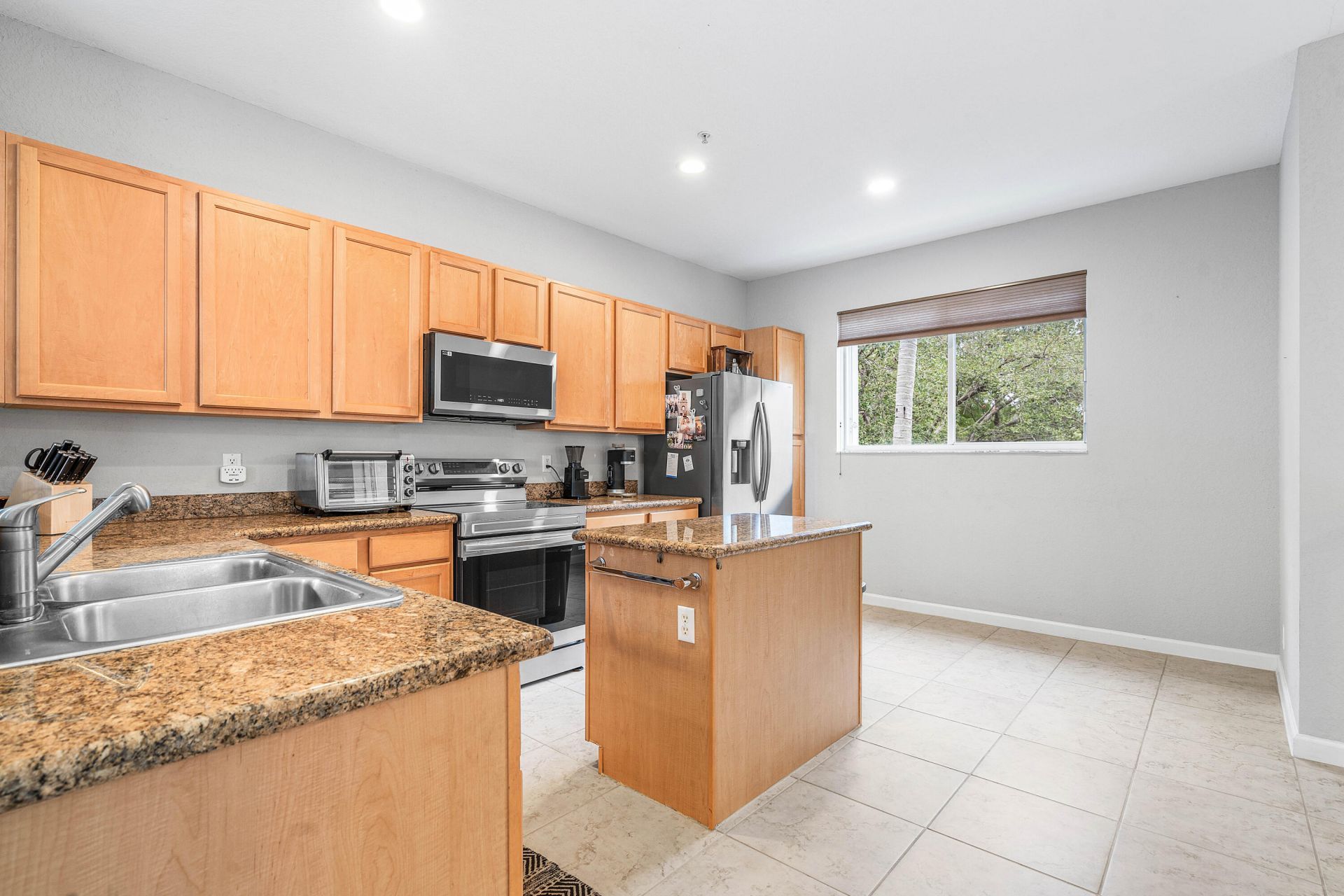 2897 S Greenleaf Circle, Boynton Beach, FL 33426 Photo