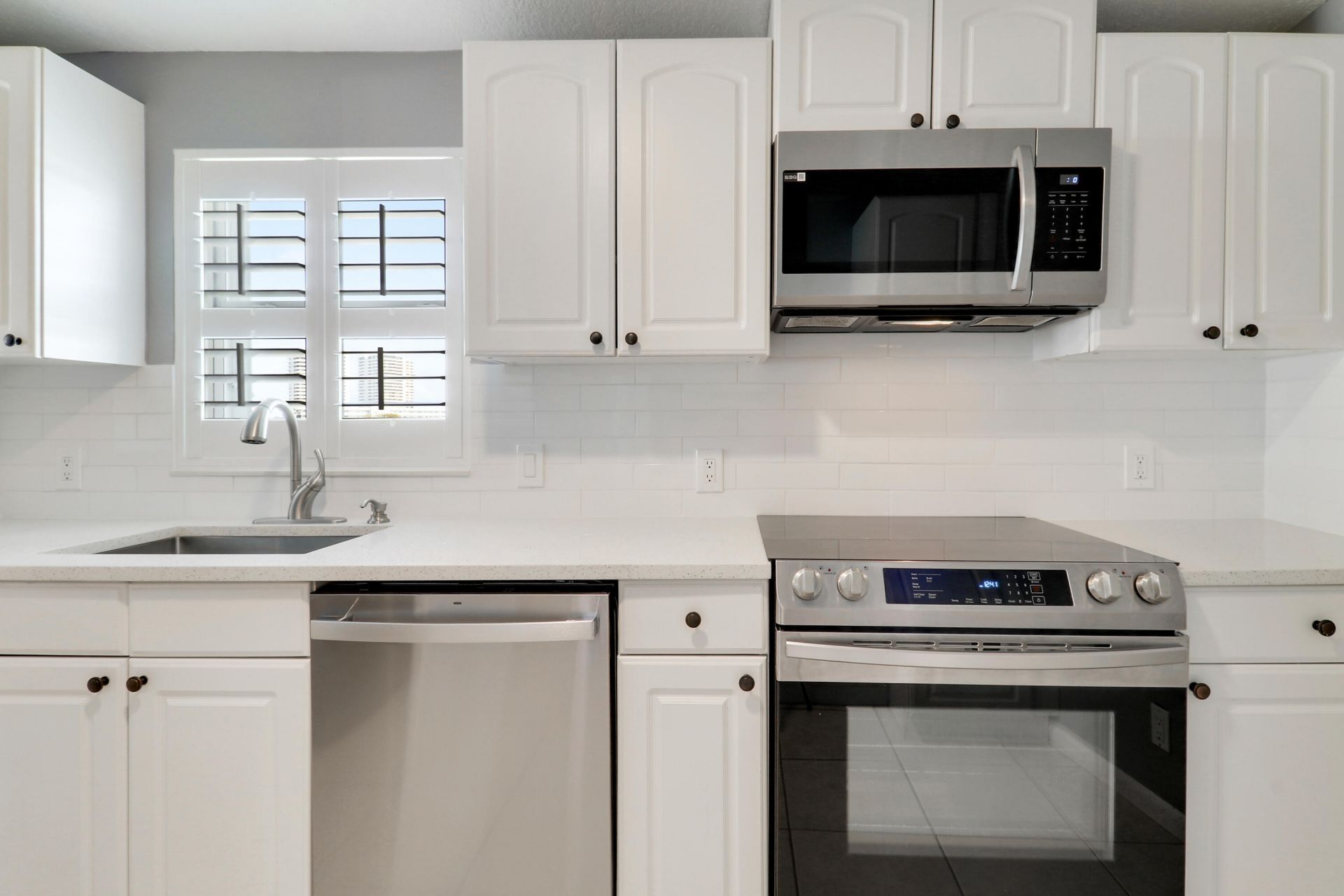 155 Yacht Club Drive, Unit 308, North Palm Beach, FL 33408 Photo