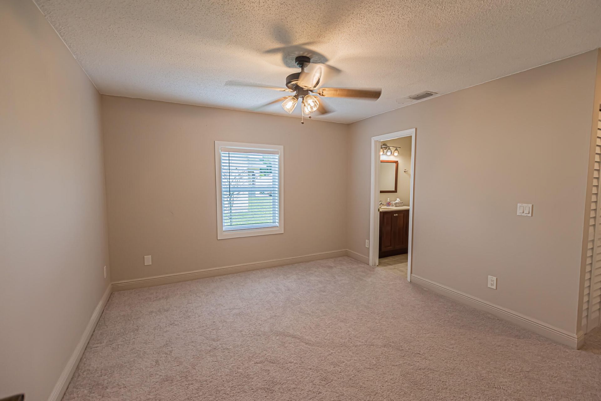 1148 SE Puritan Lane, Port Saint Lucie, FL 34983 Photo