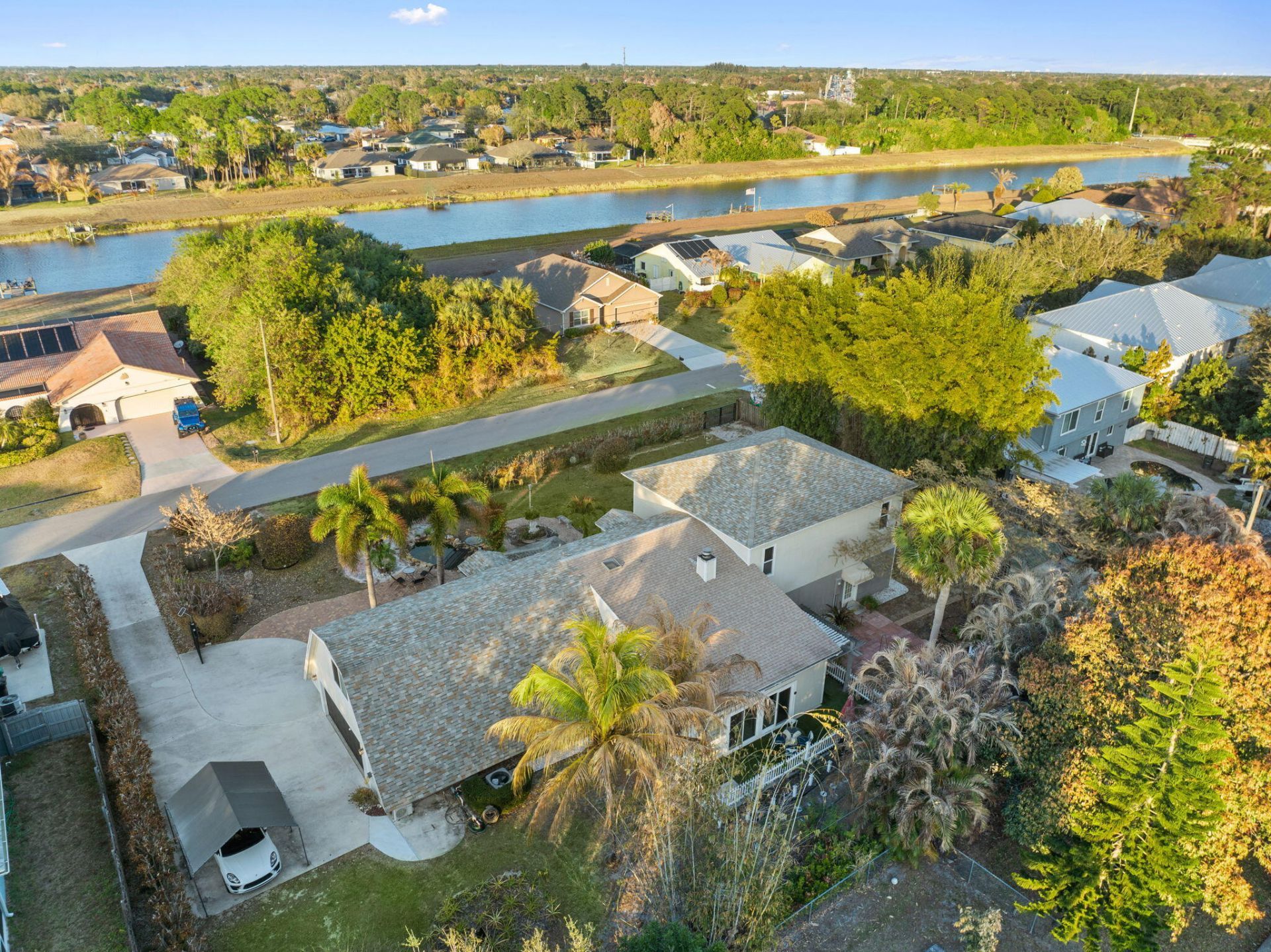 916 SW Abingdon Avenue, Port Saint Lucie, FL 34953 Photo