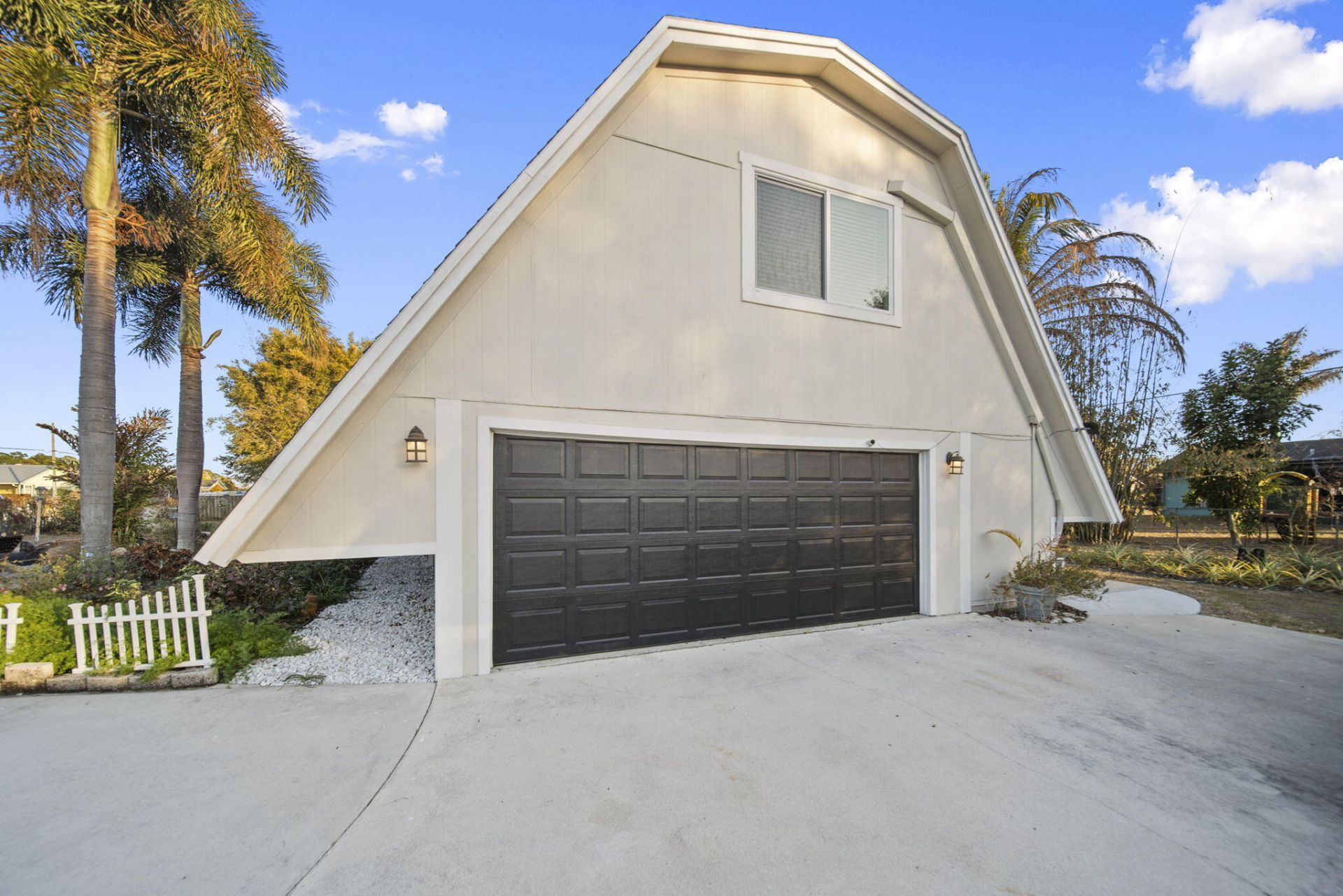 916 SW Abingdon Avenue, Port Saint Lucie, FL 34953 Photo