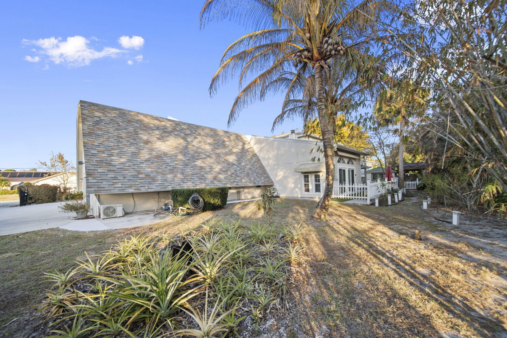 916 SW Abingdon Avenue, Port Saint Lucie, FL 34953 Photo