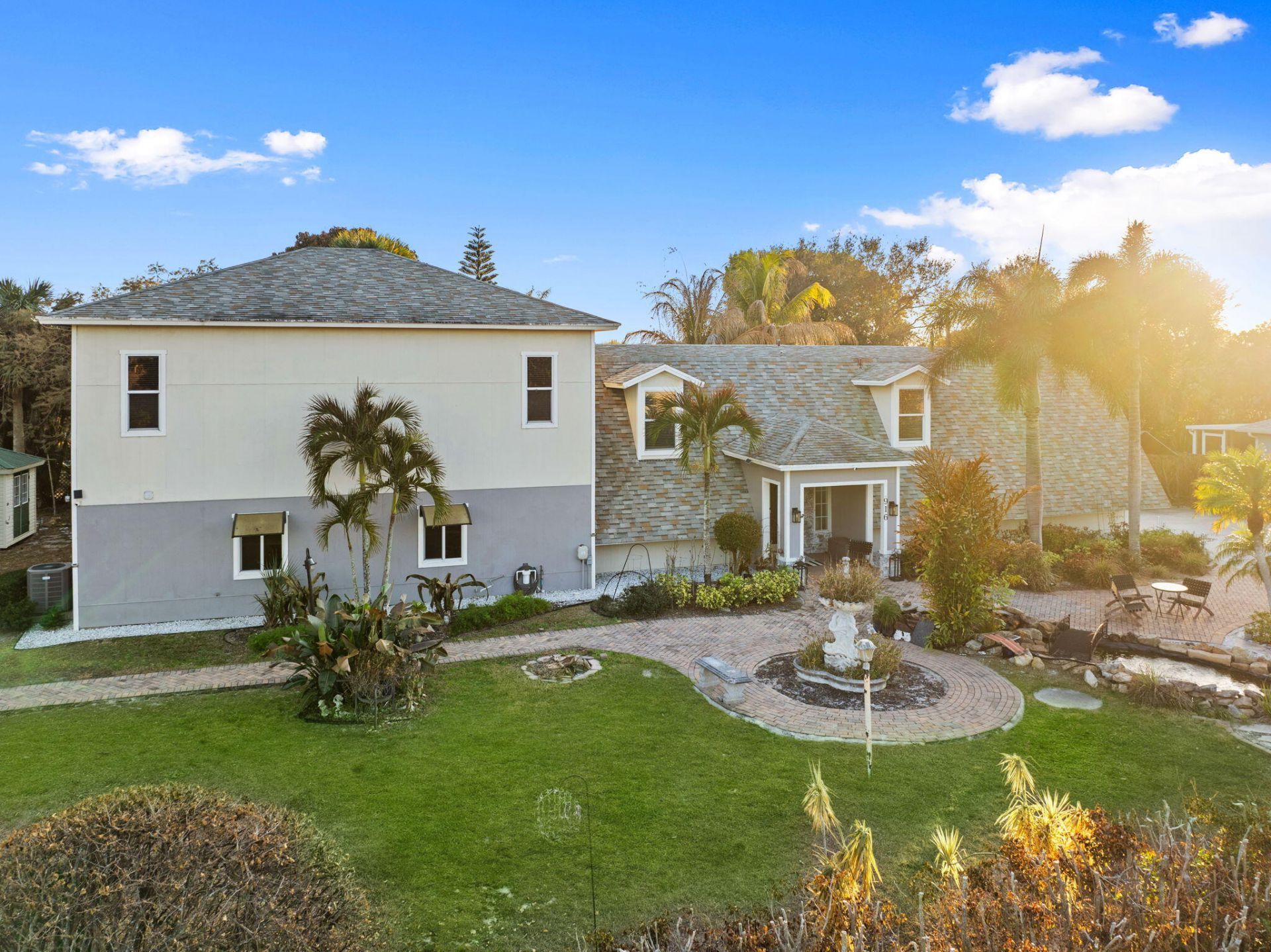 916 SW Abingdon Avenue, Port Saint Lucie, FL 34953 Photo