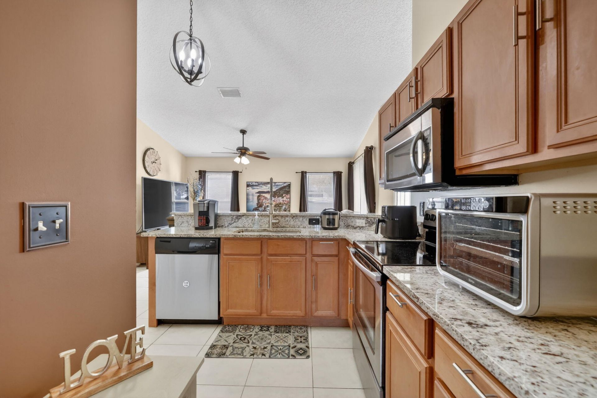 1534 SW Hutchins Street, Port Saint Lucie, FL 34983 Photo