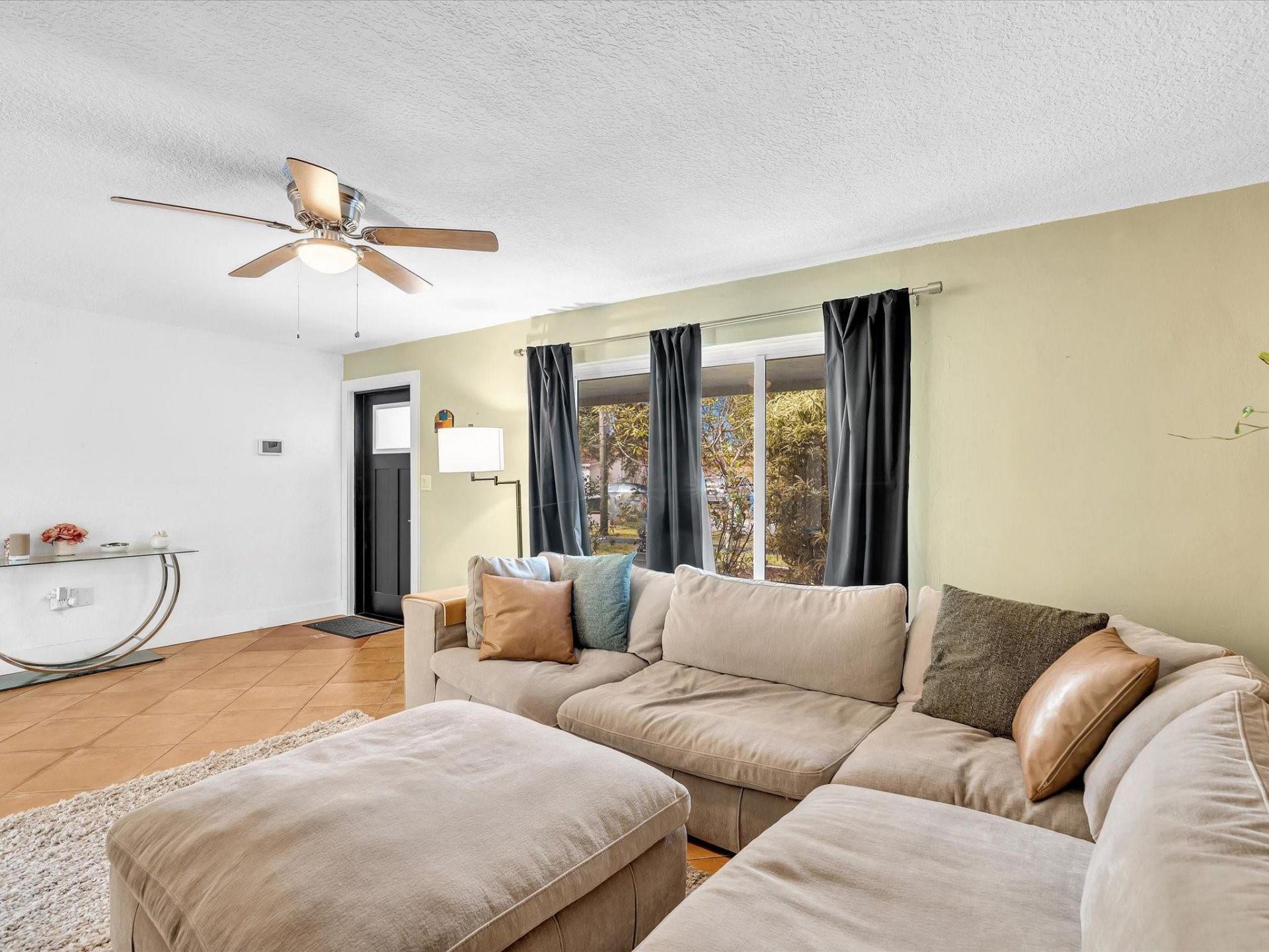 2200 NW 73rd Avenue, Sunrise, FL 33313 Photo