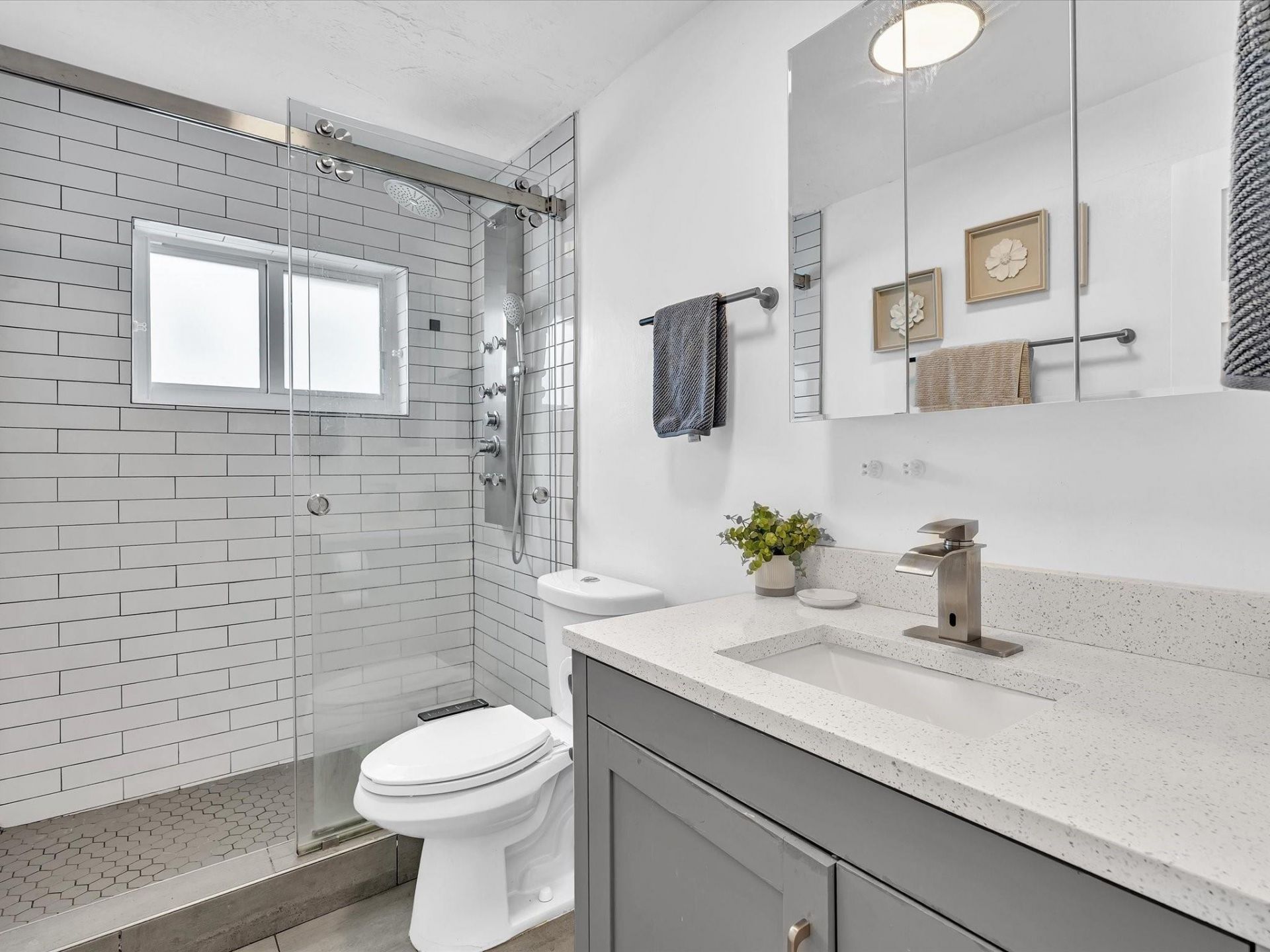 2200 NW 73rd Avenue, Sunrise, FL 33313 Photo