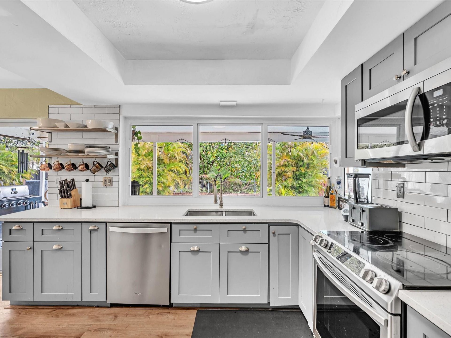 2200 NW 73rd Avenue, Sunrise, FL 33313 Photo