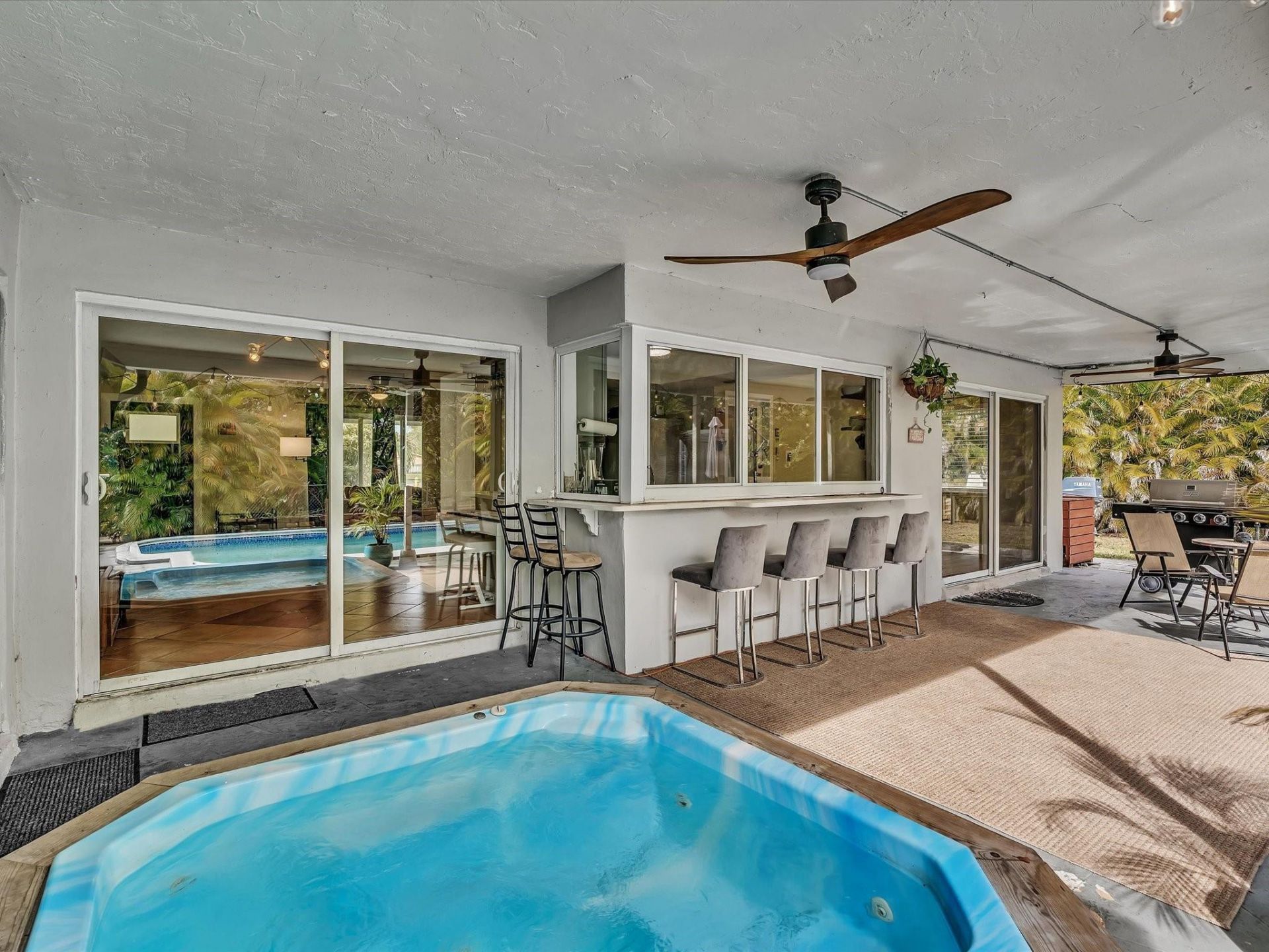 2200 NW 73rd Avenue, Sunrise, FL 33313 Photo