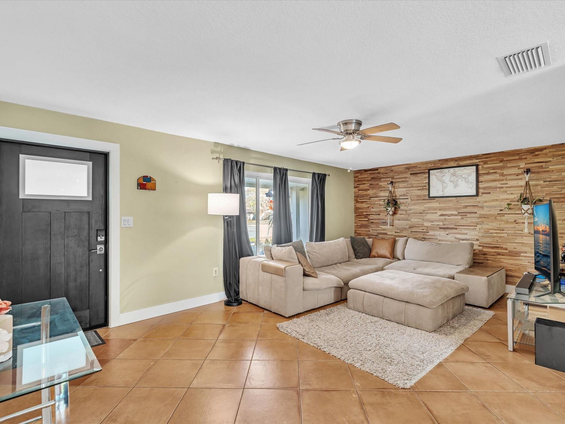 2200 NW 73rd Avenue, Sunrise, FL 33313 Photo