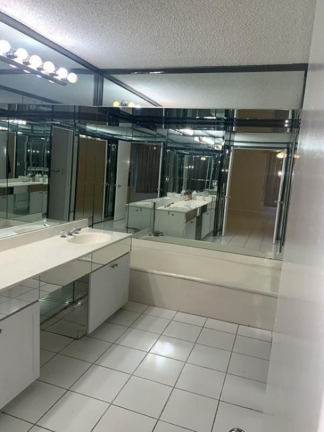 3600 Mystic Pointe Drive, Unit 314, Aventura, FL 33180 Photo