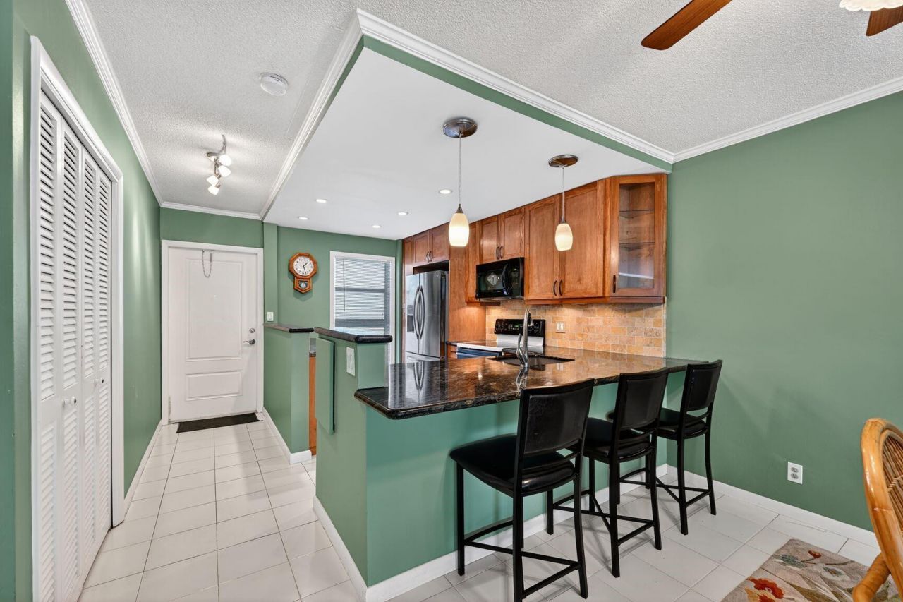 1200 SW 12th Street, Unit 301, Fort Lauderdale, FL 33315 Photo