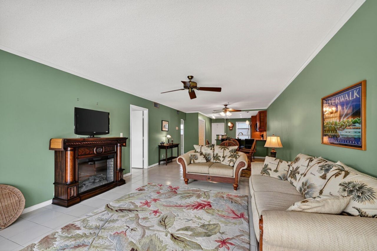 1200 SW 12th Street, Unit 301, Fort Lauderdale, FL 33315 Photo