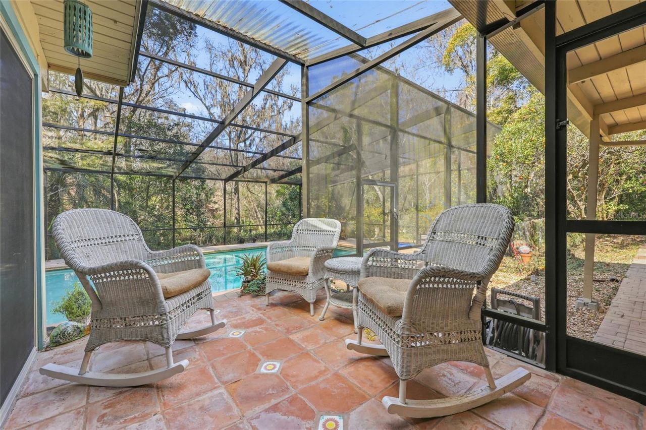 2074 NW 11th Road, Gainesville, FL 32605 Photo