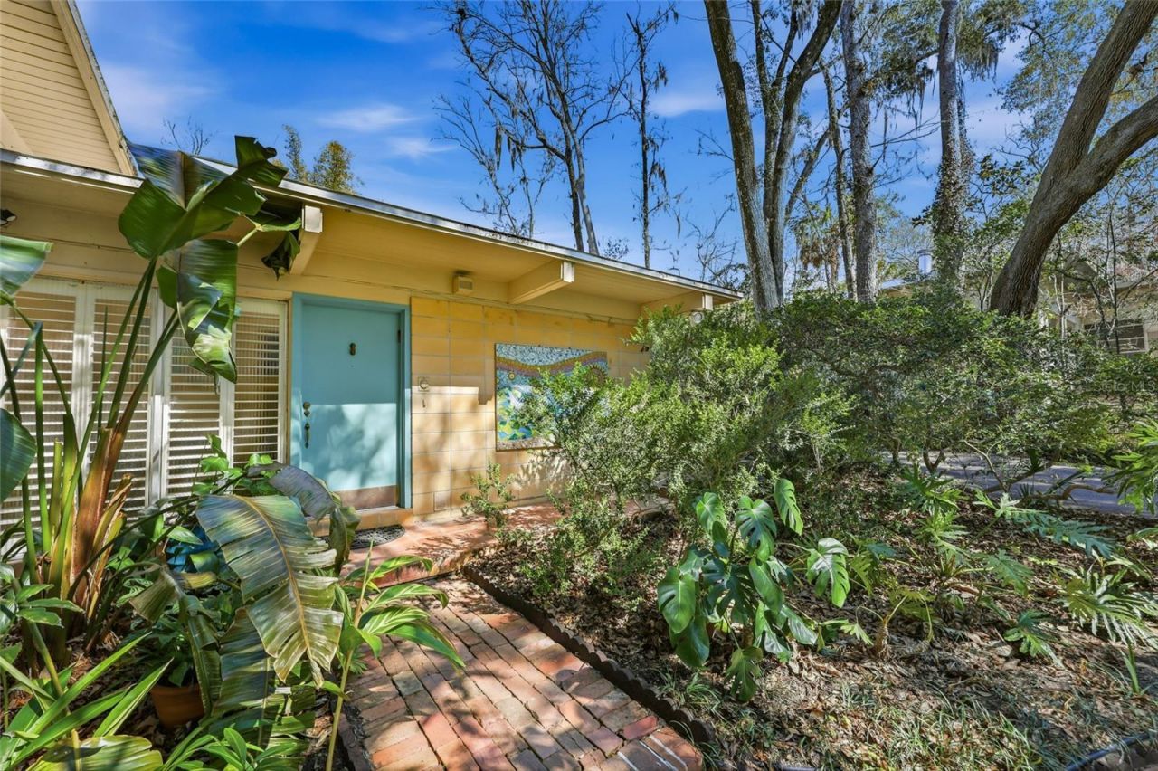 2074 NW 11th Road, Gainesville, FL 32605 Photo