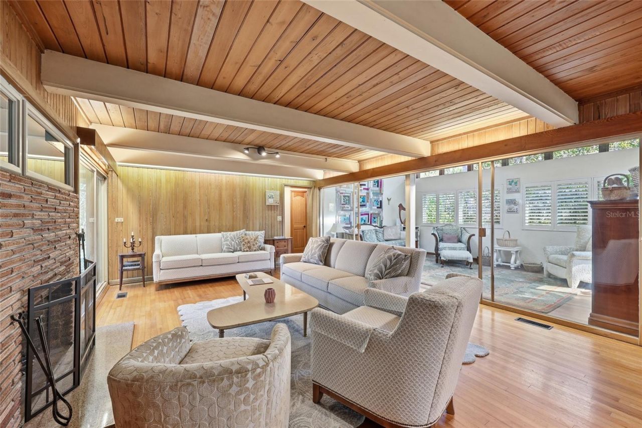 2074 NW 11th Road, Gainesville, FL 32605 Photo