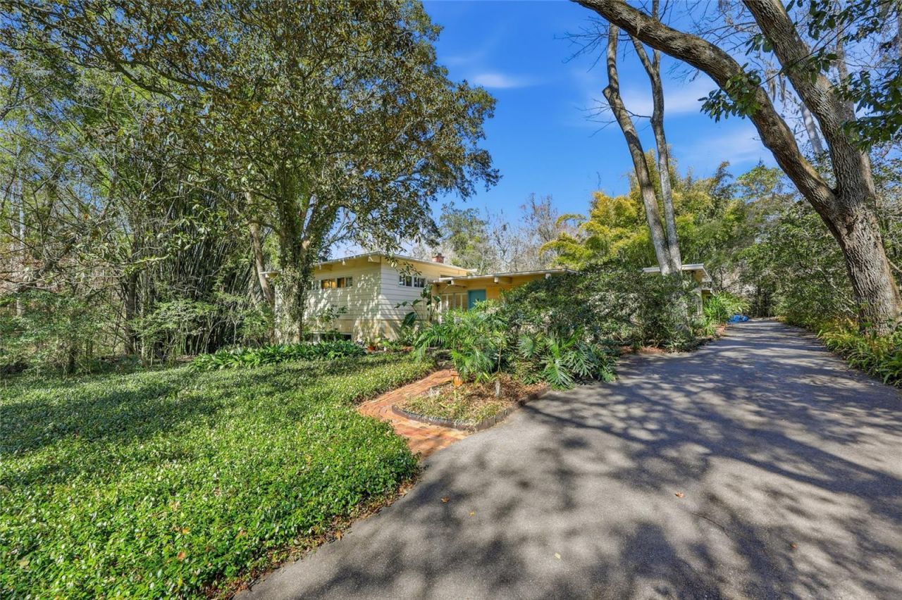 2074 NW 11th Road, Gainesville, FL 32605 Photo