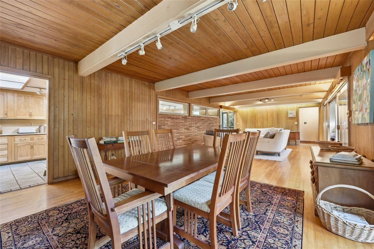 2074 NW 11th Road, Gainesville, FL 32605 Photo