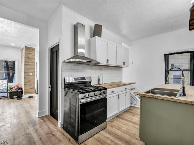 6923 Fullerton Avenue, Cleveland, OH 44105 Photo 15