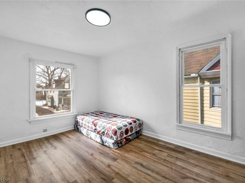 6923 Fullerton Avenue, Cleveland, OH 44105 Photo 27