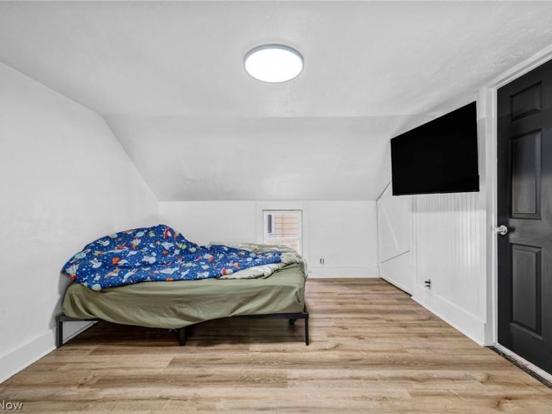 6923 Fullerton Avenue, Cleveland, OH 44105 Photo 37