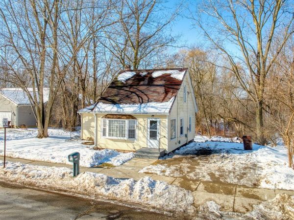 1022 Ellery Avenue, Jackson, MI 49202